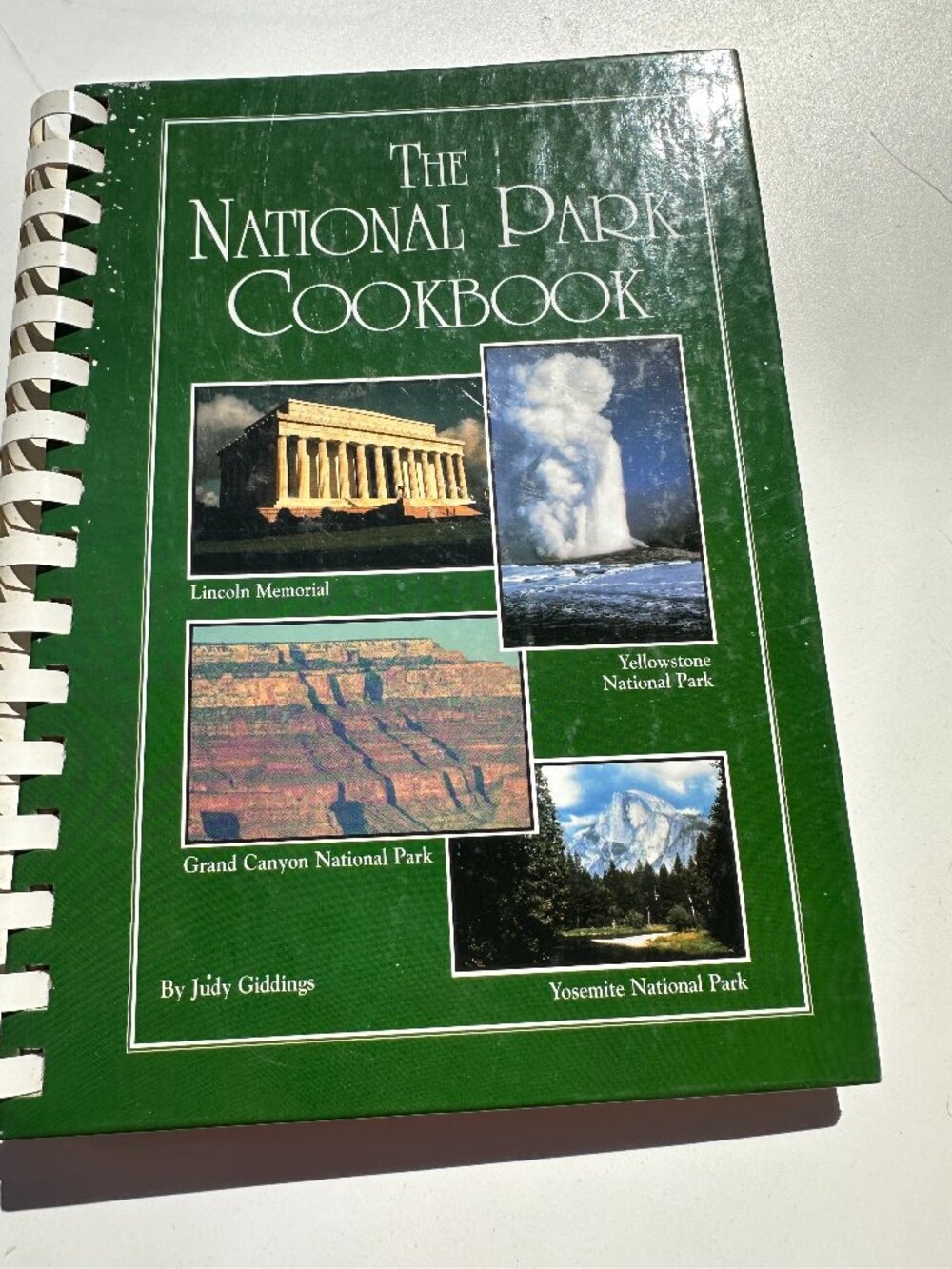 B38 NATIONAL PARK COOKBOOK VINTAGE 2001 FOURTH PRINTING